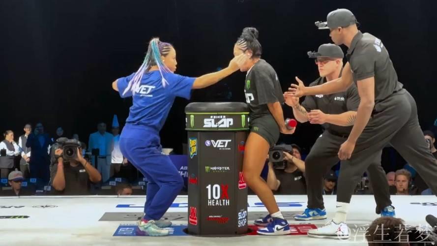 中国女孩参加世界扇耳光大赛,“他们觉得我是傻瓜” 中国女孩参加世界扇耳光大赛,“他们觉得我是傻瓜”